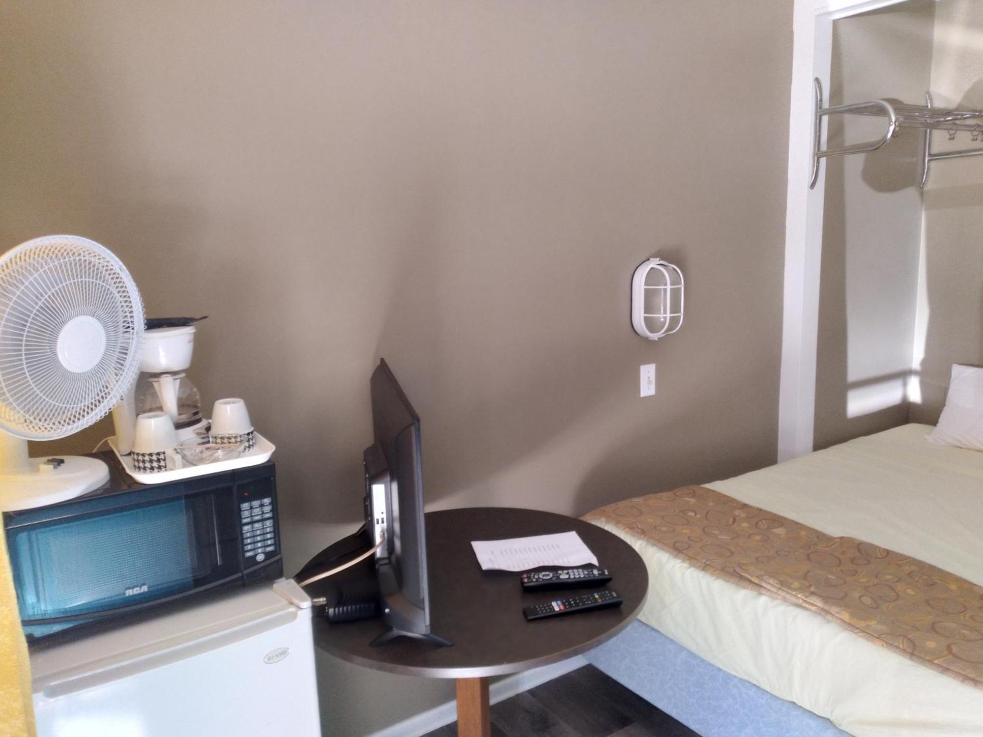 Appletree Inn Radium Hot Springs Zimmer foto